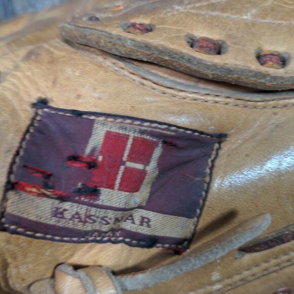 Kassnar Baseball Catcher Glove Mitt Cowhide Leather RHT 1220 Sports Softball - Picture 2 of 9